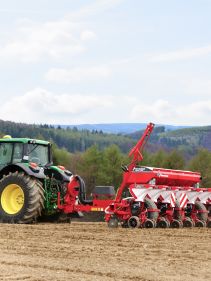 Kverneland optima TFprofi, high performance and reduced tractor power requirement