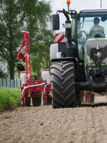 Kverneland optima TFprofi, high performance and reduced tractor power requirement