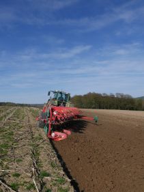 Kverneland PG RG, Kverneland Vari-Width® system, easy in use while ploughing and adjusting