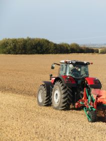 Kverneland Packomat, perfect seedbed while ploughing, kvernelands unique steel provides light and robust implement