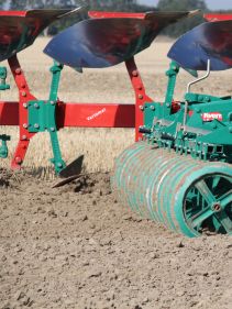 Kverneland Packomat, perfect seedbed while ploughing, kvernelands unique steel provides light and robust implement