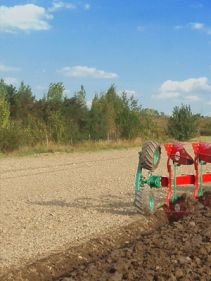 Kverneland Packomat, perfect seedbed while ploughing, kvernelands unique steel provides light and robust implement