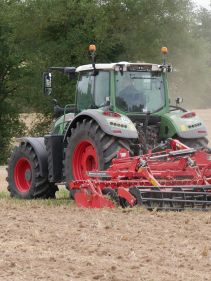 Kverneland Qualidisc Pro operating with cutting quality and good penetration