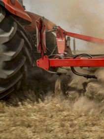 Stubble Cultivators - Kverneland Turbo powerful and efficient in use during operation