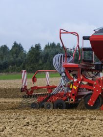 Kverneland e-drill maxi pluss, combined grain and fertilizer model