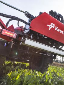 Kverneland iXtrack T3, compact sprayer, stable and precise with intelligent technology