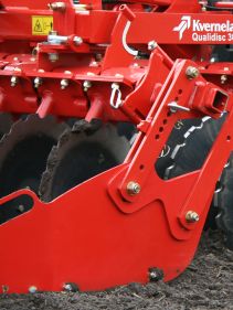 Kverneland Qualidisc Pro operating with cutting quality and good penetration