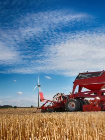 Kverneland U-drill, transported on road by tractor