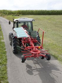 Single Rotor Rakes - Kverneland 9032 9035 9439 9442T 9443 9447T, compact and efficient during operating