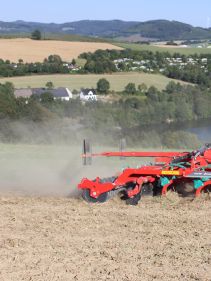 Kverneland Enduro, performing powerful and efficient on field