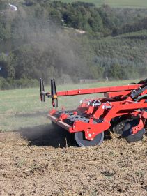 Kverneland Enduro, performing powerful and efficient on field