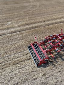 Stubble Cultivators - Kverneland Turbo powerful and efficient in use during operation