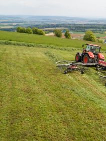 Four Rotor Rakes - VICON ANDEX 1304 PRO, super efficient in use during field operation with ISOBUS option