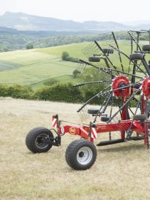 Double Rotor Rakes - VICON ANDEX 804-844-904 HYDRO-904 PRO, high performance also under though conditions cause by a strong carrier frame