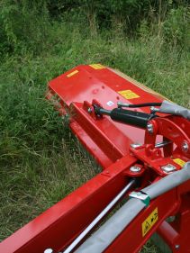 Choppers - VICON BROMEX M PLUS, suitable for road maintenance, clearing out field edges, ditches and hedges. High performance with front and rear choppers