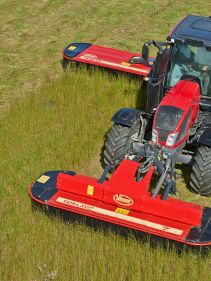 Plain Mowers - VICON EXTRA 390 - 395 - REAR MOUNTED DISC MOWERS, with its low weight providing high performances on field during operations