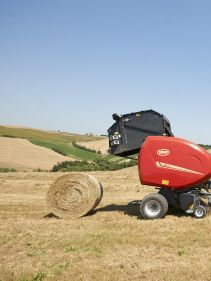 Variable Chamber round balers - VICON RV 5116 - 5118 PLUS, high output performance and reduced maintenance requirments