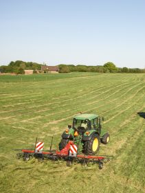 Mounted Tedders - Vicon Fanex 604 - 804, ideal for hay making also low weight and low power requirments