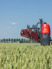 Sprayers - Kverneland Ixter equipment for controlling in operation