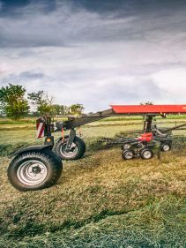 Double Rotor Rakes - VICON ANDEX 705 EVO - 705 VARIO, high performance and TerraLink Plus cardanic rotor providing improved quality of forage