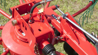 KVERNELAND 9464 C - 9472 C - 9472 C HYDRO - 9476 C, CompactLine Gearbox , provide the compact unit with strength and dependability.