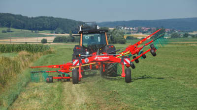 KVERNELAND 9464 C - 9472 C - 9472 C HYDRO - 9476 C, strong frames and cost efficient with CompactLine maintenance-friendly gearbox