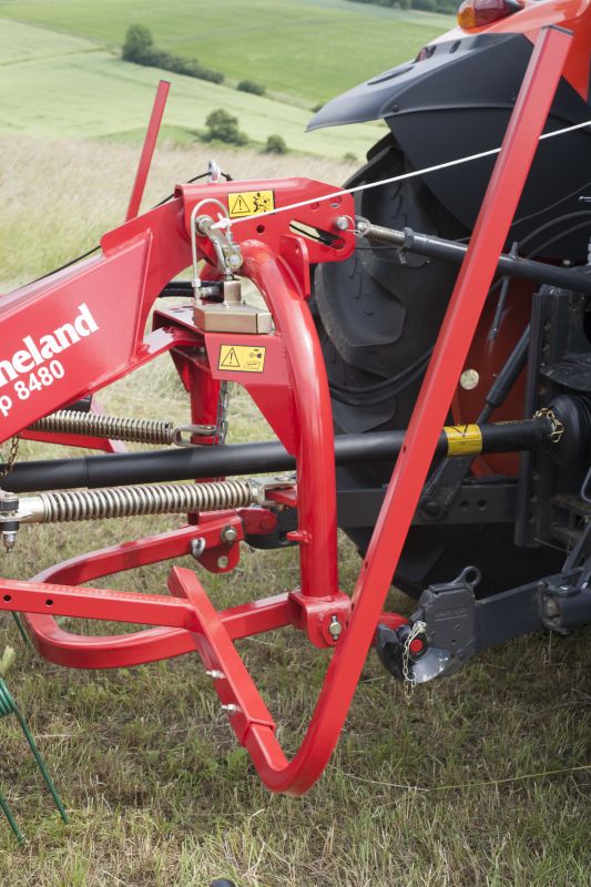 Kverneland 8460 - 8480, compact tedders for hay making