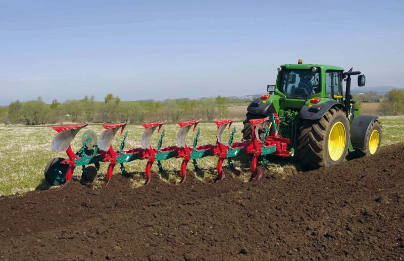 Reversible Mounted Ploughs - Kverneland ES-LS, unique steel treatment provides great life time and makes it easy in use during operation