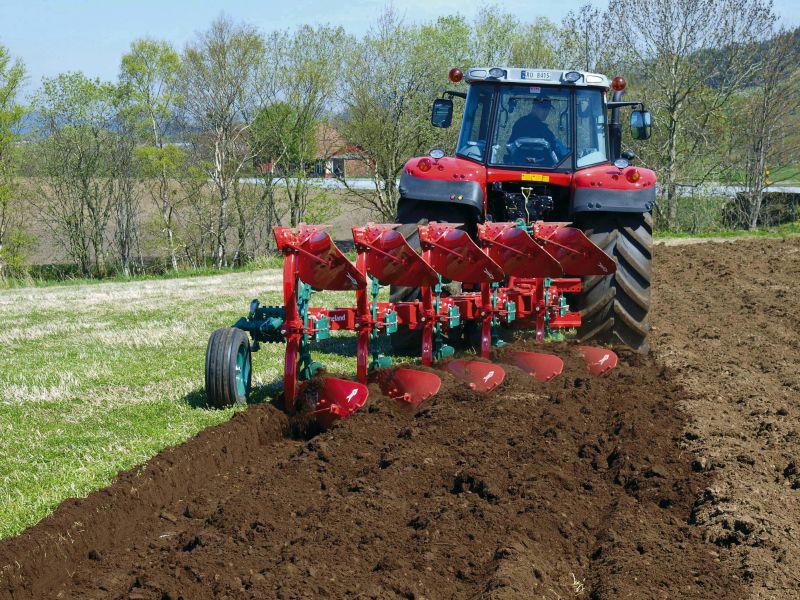 Reversible Mounted Ploughs - Kverneland ES-LS, unique steel treatment provides great life time and makes it easy in use during operation