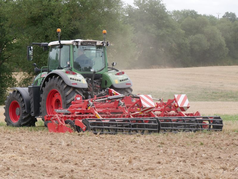 Kverneland Qualidisc Pro operating with cutting quality and good penetration