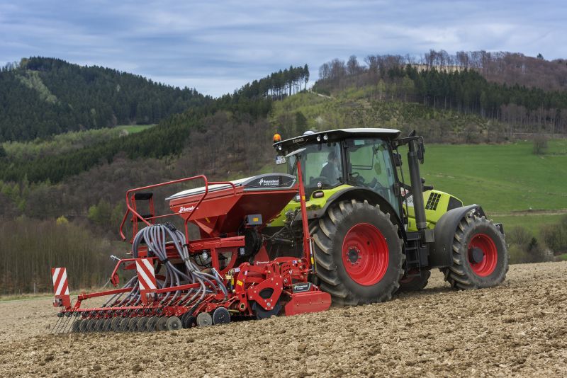 Kverneland e-drill maxi pluss, combined grain and fertilizer model