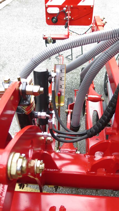 Kverneland e-drill maxi plus, isobus, IsoMatch, adustable hopper