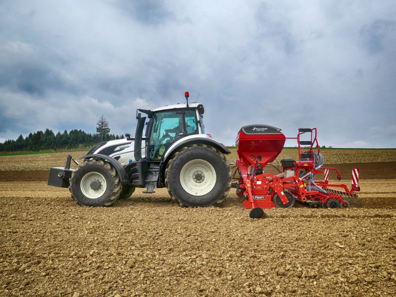 Kverneland e-drill maxi pluss, combined grain and fertilizer model