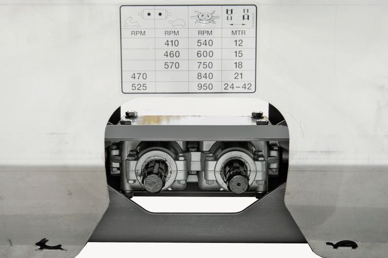 Kverneland Exacta TL, top range spreading with center flow, EasySet, ISOBUS, Geocontrol and Basic Section Control