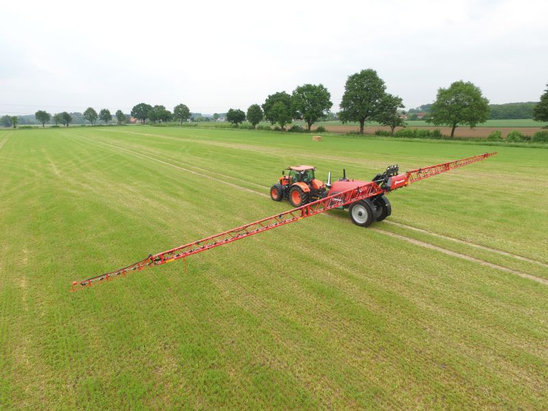 Kverneland iXtrack T4, effective, precise, stable and easy on field