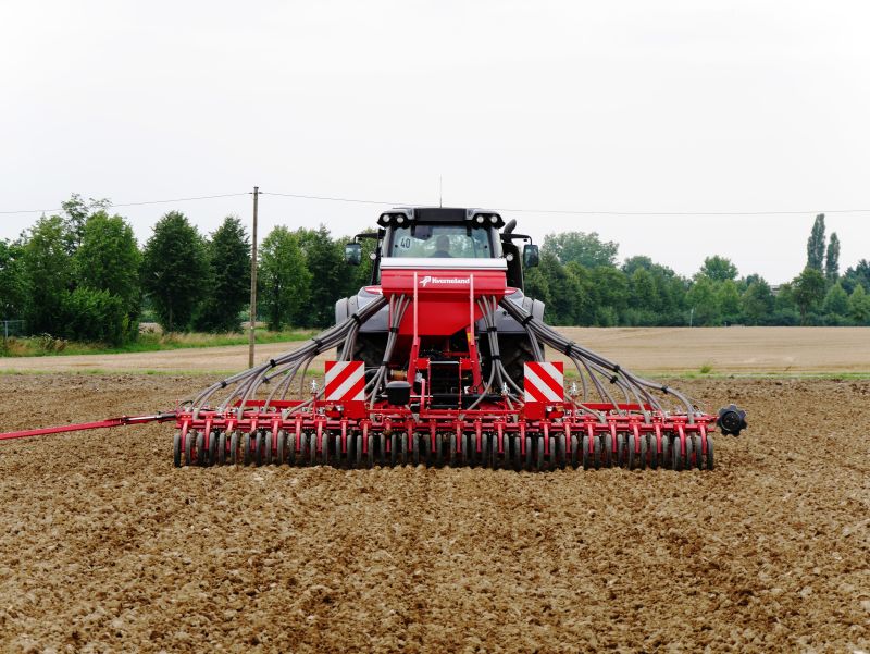 Kverneland ts-drill, cost efficient combined with high performance on the field