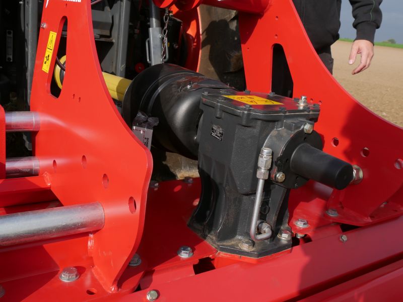 Kverneland H series, robus medium sized but effective in most conditions