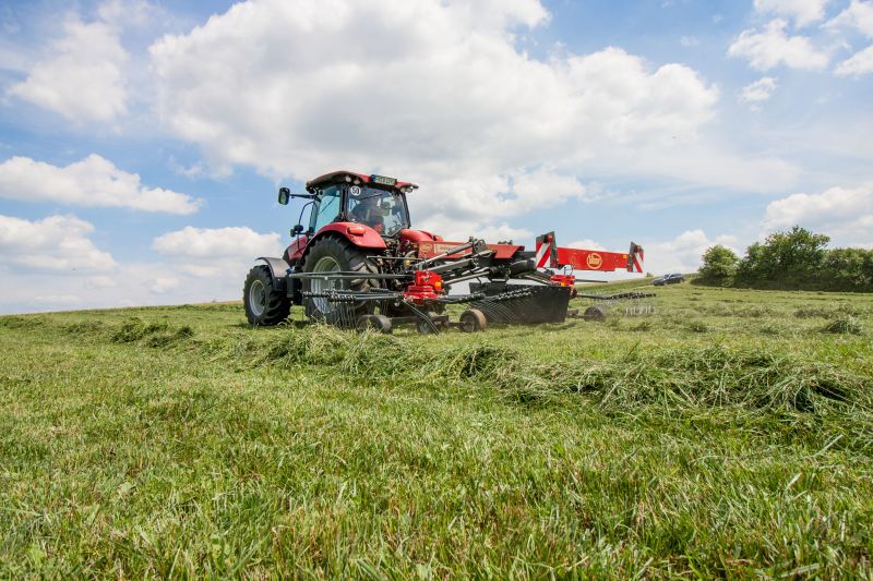 Double Rotor Rakes - VICON ANDEX 705 EVO - 705 VARIO, high performance and TerraLink Plus cardanic rotor providing improved quality of forage