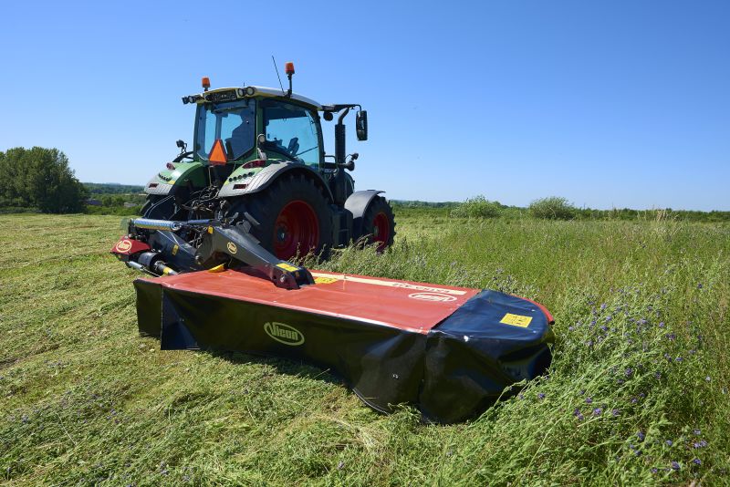 Plain Mowers - VICON EXTRA 328 - 332 - 336 - 340 - REAR MOUNTED DISC MOWERS, vertical and safe transportation, attractive for smaller farms