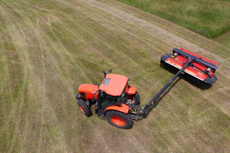 Mower Conditioners - Kverneland EXTRA 900, Unique Suspension providing Outstanding Ground Following