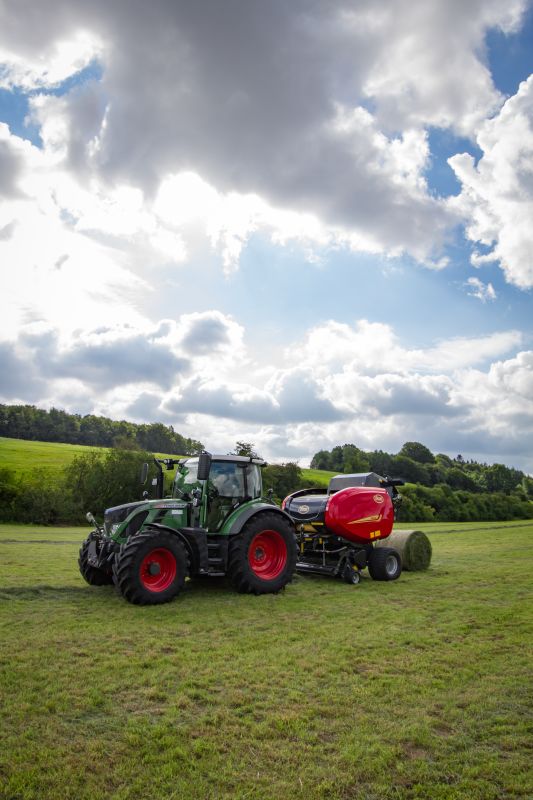 Fixed Chamber round balers - VICON RF 4325, produced for profesional and intensive operation