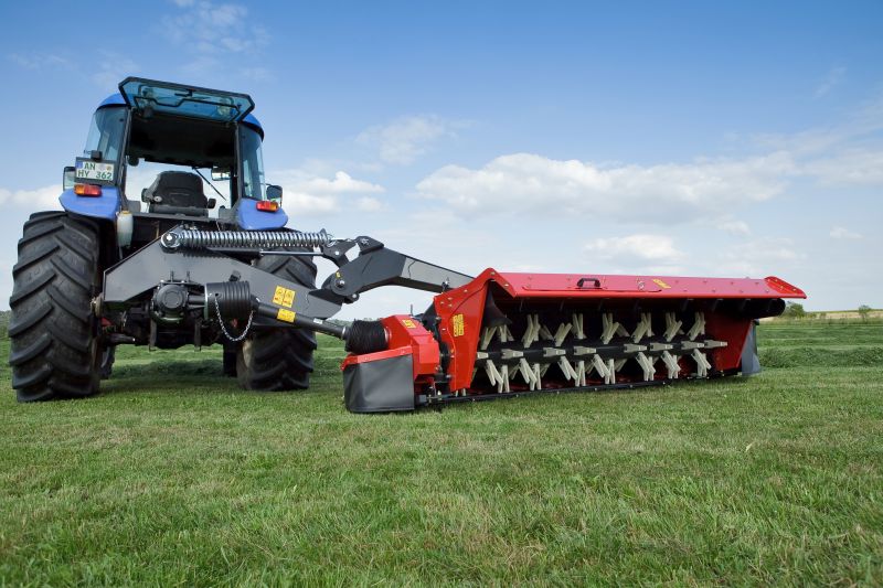 Mower Conditioners - VICON EXTRA 624T - 628T/R - 632T FARMER, tine conditiong with hydraulic spring adjustments also slim design for efficient during operation