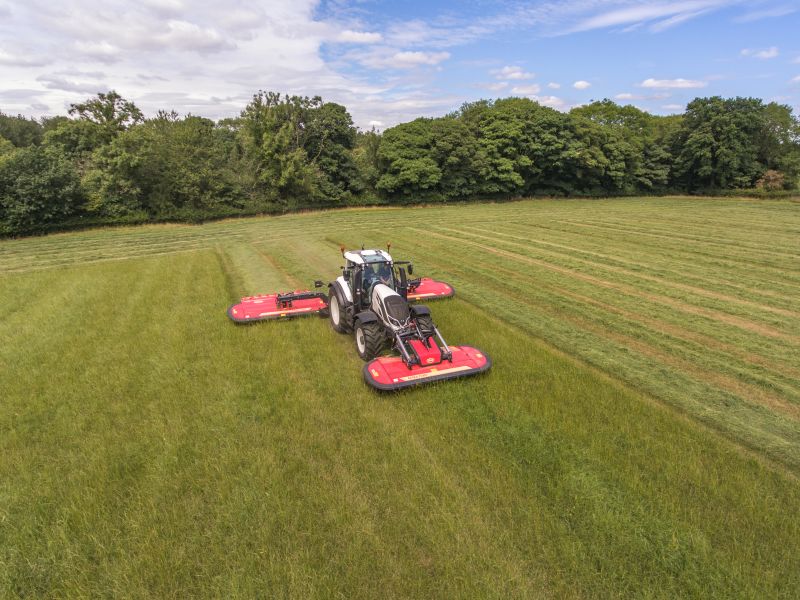 Mower Conditioners - VICON EXTRA 7100T VARIO - 7100R VARIO - EFFICIENT BUTTERFLY MOWER COMBINATION, outstanding performance with new QuattroLink suspension