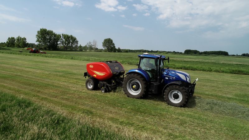 Fixed Chamber round balers - VICON FIXBALE 500, specialist baler for heavy silage conditions with low power requirments for efficient operation