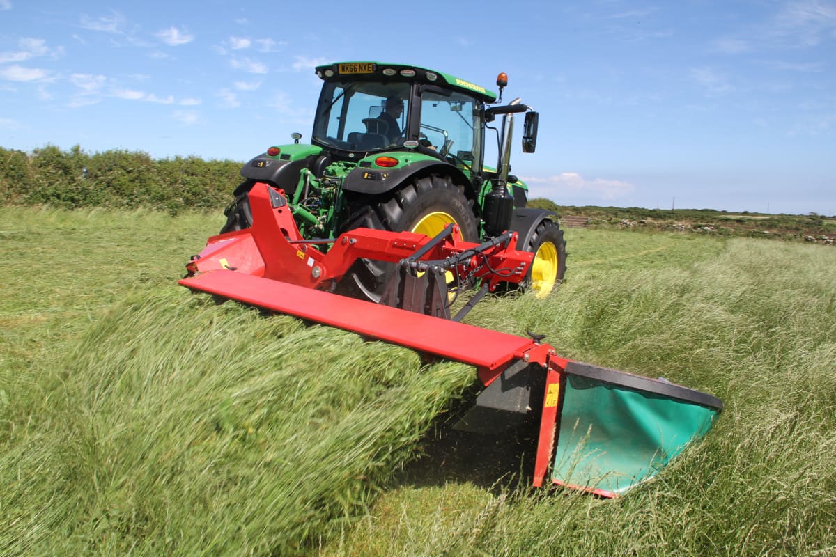 Mower Conditioners - Kverneland 3332MT-3332MR-3336MT Quattro Link suspension, also provides great capacity