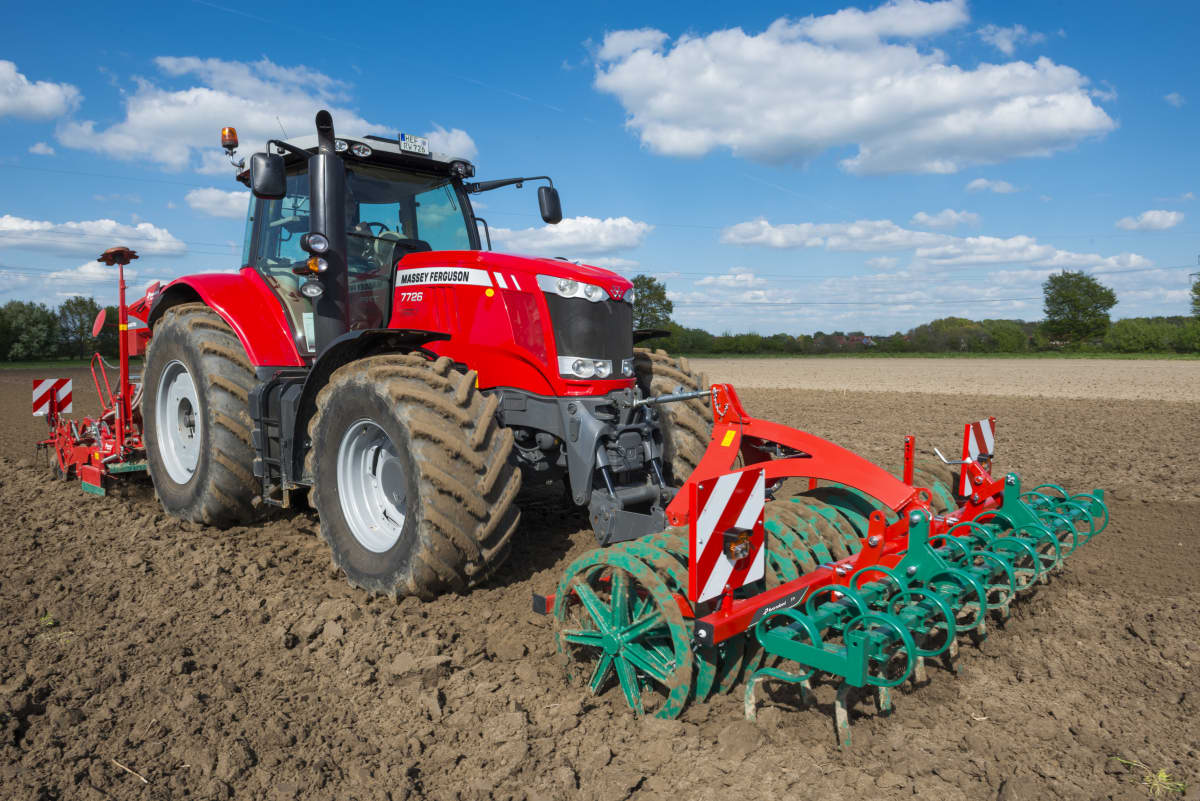 Packers - Kverneland Front Soil Packer, optimal productivity, robust and easy to maneuver during operating on field