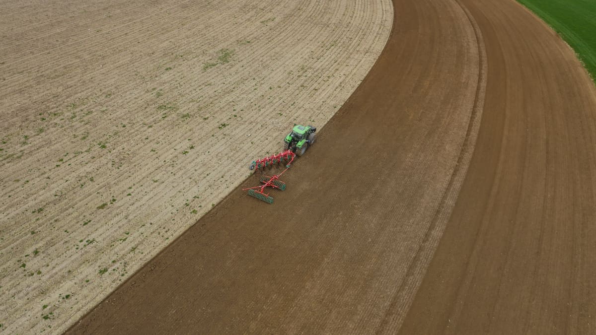 Packers - Turn around Soil Packer, environment friendly, time saving and cost efficient during operation