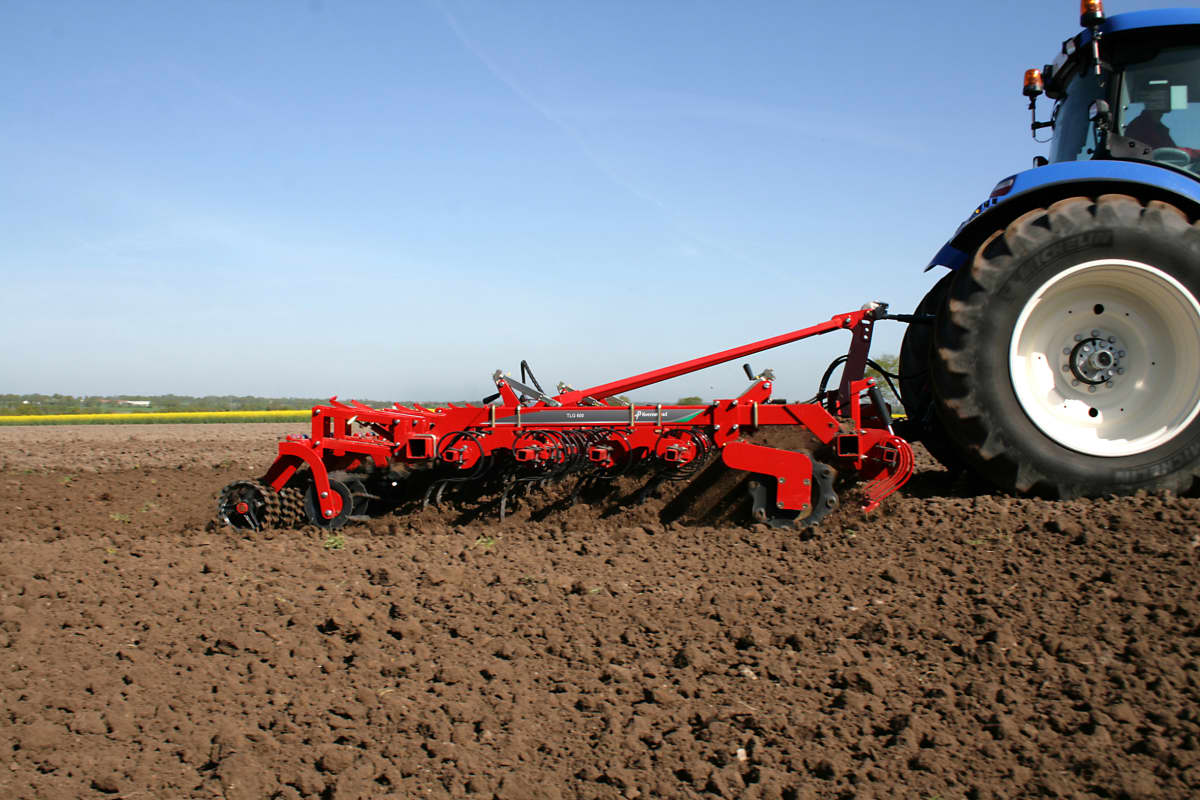 Seedbed Cultivators - Kverneland TLG optimized for root vegetables