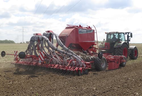 Integrated seeding combinations - Kverneland u-drill plus, ISOBUS implemented gives user friendly controls