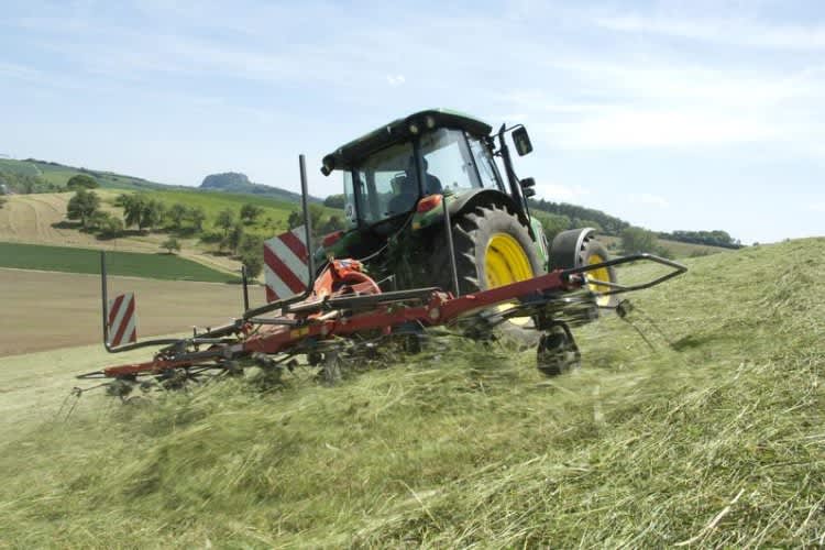 Mounted Tedders - Vicon Fanex 604 - 804, ideal for hay making also low weight and low power requirments